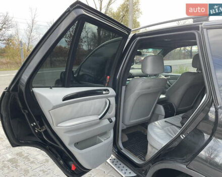 Черный БМВ Х5, объемом двигателя 3 л и пробегом 353 тыс. км за 6400 $, фото 12 на Automoto.ua