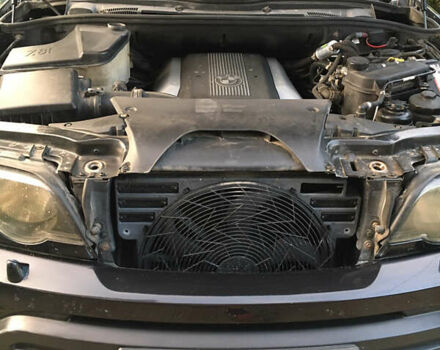 Черный БМВ Х5, объемом двигателя 4.4 л и пробегом 323 тыс. км за 7250 $, фото 23 на Automoto.ua