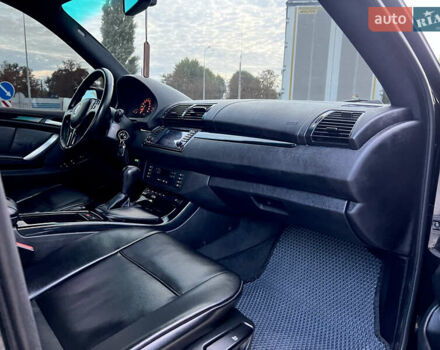 Черный БМВ Х5, объемом двигателя 2.98 л и пробегом 350 тыс. км за 10000 $, фото 31 на Automoto.ua