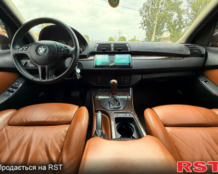 Черный БМВ Х5, объемом двигателя 4.6 л и пробегом 250 тыс. км за 9500 $, фото 8 на Automoto.ua