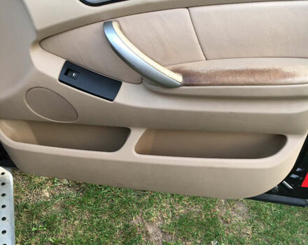 Черный БМВ Х5, объемом двигателя 4.4 л и пробегом 323 тыс. км за 7250 $, фото 21 на Automoto.ua