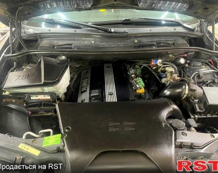 Черный БМВ Х5, объемом двигателя 3 л и пробегом 300 тыс. км за 8500 $, фото 3 на Automoto.ua