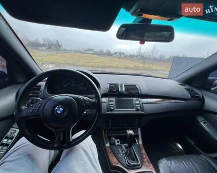 Черный БМВ Х5, объемом двигателя 4.4 л и пробегом 350 тыс. км за 6700 $, фото 17 на Automoto.ua