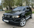 Черный БМВ Х5, объемом двигателя 4.4 л и пробегом 380 тыс. км за 7200 $, фото 1 на Automoto.ua