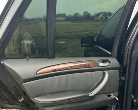 Черный БМВ Х5, объемом двигателя 4.4 л и пробегом 350 тыс. км за 6700 $, фото 11 на Automoto.ua