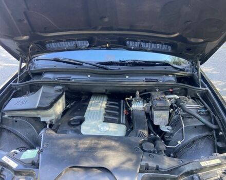 Чорний БМВ Х5, об'ємом двигуна 2.9 л та пробігом 541 тис. км за 10500 $, фото 6 на Automoto.ua