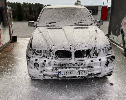 Черный БМВ Х5, объемом двигателя 3 л и пробегом 412 тыс. км за 7500 $, фото 3 на Automoto.ua