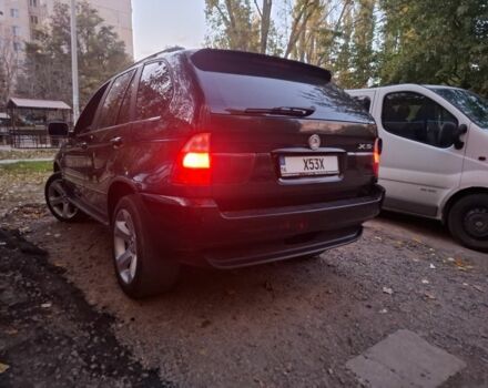 Черный БМВ Х5, объемом двигателя 4.4 л и пробегом 250 тыс. км за 10000 $, фото 1 на Automoto.ua