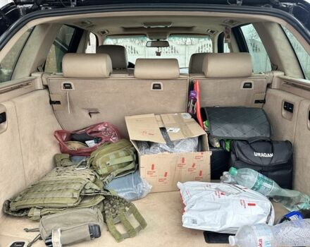 Чорний БМВ Х5, об'ємом двигуна 3 л та пробігом 413 тис. км за 7500 $, фото 4 на Automoto.ua