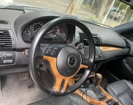 БМВ Х5 2002 в Днепре (Днепропетровске) на Automoto.ua Черный БМВ Х5, объемом двигателя 4.4 л и пробегом 445 тыс. км за 7500 $, фото 6 на Automoto.ua