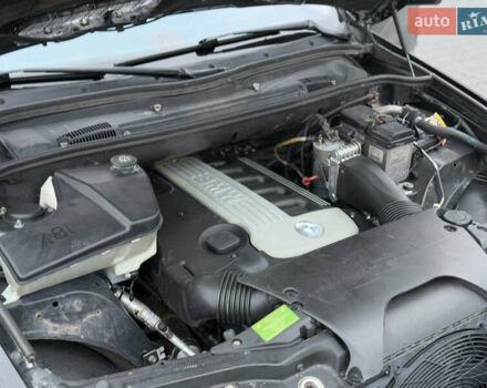 Черный БМВ Х5, объемом двигателя 3 л и пробегом 400 тыс. км за 8700 $, фото 68 на Automoto.ua