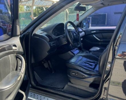 Черный БМВ Х5, объемом двигателя 3 л и пробегом 350 тыс. км за 7500 $, фото 4 на Automoto.ua