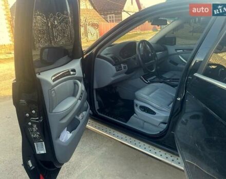 Черный БМВ Х5, объемом двигателя 4.4 л и пробегом 176 тыс. км за 10500 $, фото 10 на Automoto.ua