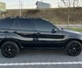 Черный БМВ Х5, объемом двигателя 4.4 л и пробегом 295 тыс. км за 7000 $, фото 7 на Automoto.ua