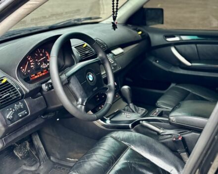 Чорний БМВ Х5, об'ємом двигуна 3 л та пробігом 374 тис. км за 9800 $, фото 8 на Automoto.ua