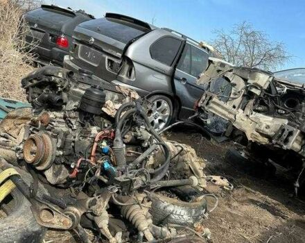 Чорний БМВ Х5, об'ємом двигуна 3 л та пробігом 312 тис. км за 3200 $, фото 4 на Automoto.ua