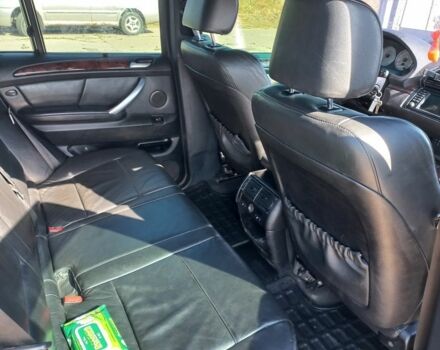 Черный БМВ Х5, объемом двигателя 3 л и пробегом 335 тыс. км за 9000 $, фото 5 на Automoto.ua