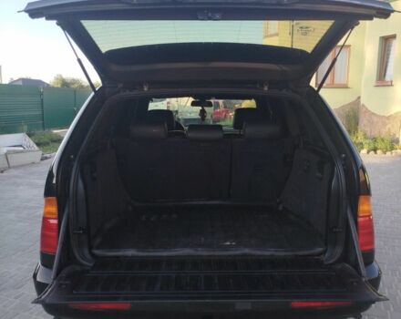 Черный БМВ Х5, объемом двигателя 2.9 л и пробегом 439 тыс. км за 9200 $, фото 5 на Automoto.ua