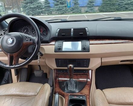 Черный БМВ Х5, объемом двигателя 3 л и пробегом 378 тыс. км за 4000 $, фото 5 на Automoto.ua