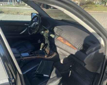 Черный БМВ Х5, объемом двигателя 3 л и пробегом 300 тыс. км за 8900 $, фото 5 на Automoto.ua