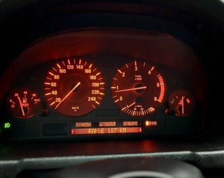 Чорний БМВ Х5, об'ємом двигуна 3 л та пробігом 374 тис. км за 9800 $, фото 19 на Automoto.ua