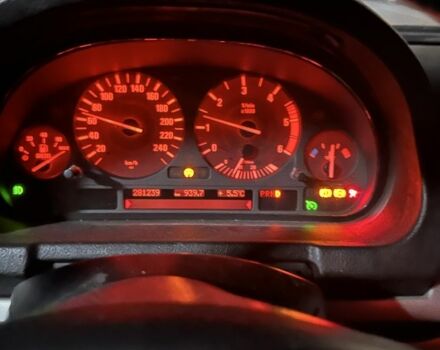 Черный БМВ Х5, объемом двигателя 3 л и пробегом 280 тыс. км за 4500 $, фото 3 на Automoto.ua