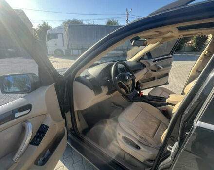 Черный БМВ Х5, объемом двигателя 3 л и пробегом 353 тыс. км за 10500 $, фото 8 на Automoto.ua