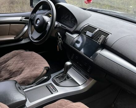 Черный БМВ Х5, объемом двигателя 3 л и пробегом 435 тыс. км за 12500 $, фото 15 на Automoto.ua