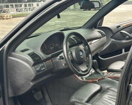 Черный БМВ Х5, объемом двигателя 4.4 л и пробегом 265 тыс. км за 11500 $, фото 7 на Automoto.ua