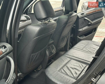 Черный БМВ Х5, объемом двигателя 4.4 л и пробегом 265 тыс. км за 10000 $, фото 38 на Automoto.ua