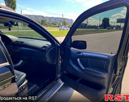 Черный БМВ Х5, объемом двигателя 3 л и пробегом 385 тыс. км за 8000 $, фото 3 на Automoto.ua