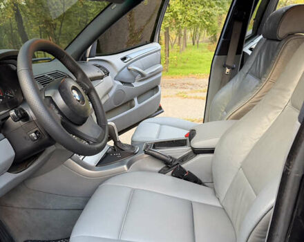 Черный БМВ Х5, объемом двигателя 3 л и пробегом 376 тыс. км за 11800 $, фото 9 на Automoto.ua