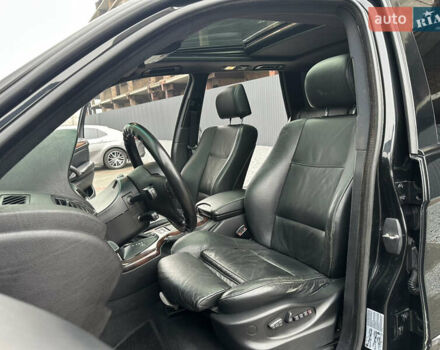 Черный БМВ Х5, объемом двигателя 4.4 л и пробегом 265 тыс. км за 10000 $, фото 24 на Automoto.ua