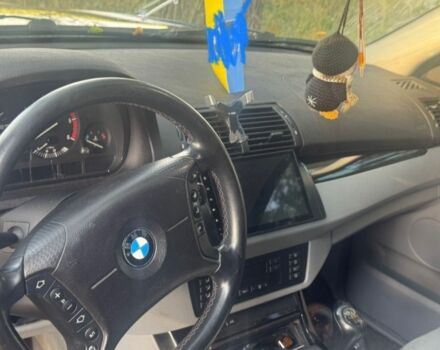 Черный БМВ Х5, объемом двигателя 0 л и пробегом 300 тыс. км за 5000 $, фото 7 на Automoto.ua