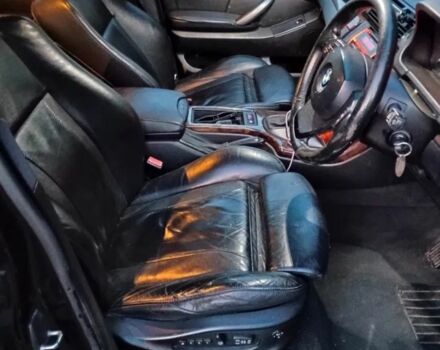 Чорний БМВ Х5, об'ємом двигуна 0 л та пробігом 230 тис. км за 4398 $, фото 7 на Automoto.ua