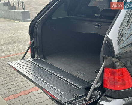 Черный БМВ Х5, объемом двигателя 4.4 л и пробегом 265 тыс. км за 10000 $, фото 31 на Automoto.ua