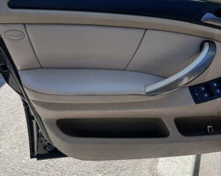 Черный БМВ Х5, объемом двигателя 2.99 л и пробегом 303 тыс. км за 13000 $, фото 23 на Automoto.ua