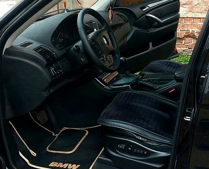 Черный БМВ Х5, объемом двигателя 3 л и пробегом 260 тыс. км за 9600 $, фото 6 на Automoto.ua