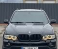 Черный БМВ Х5, объемом двигателя 4.4 л и пробегом 350 тыс. км за 8000 $, фото 1 на Automoto.ua