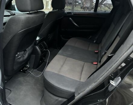 Черный БМВ Х5, объемом двигателя 3 л и пробегом 426 тыс. км за 6000 $, фото 4 на Automoto.ua