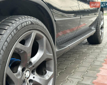 Черный БМВ Х5, объемом двигателя 4.4 л и пробегом 265 тыс. км за 10000 $, фото 18 на Automoto.ua