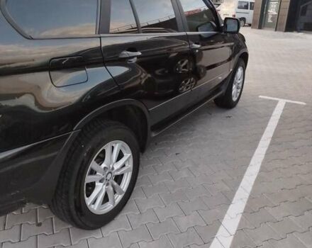 Черный БМВ Х5, объемом двигателя 2.99 л и пробегом 393 тыс. км за 11800 $, фото 1 на Automoto.ua