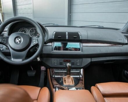 Чорний БМВ Х5, об'ємом двигуна 3 л та пробігом 248 тис. км за 4000 $, фото 3 на Automoto.ua