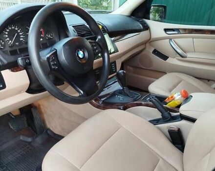 Черный БМВ Х5, объемом двигателя 2.99 л и пробегом 393 тыс. км за 11800 $, фото 13 на Automoto.ua