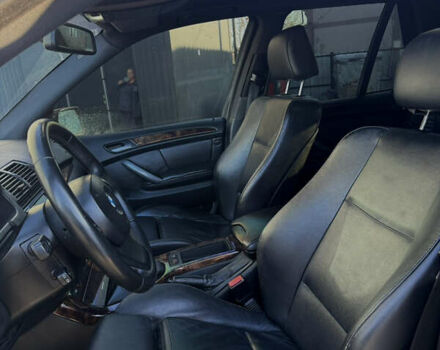 Черный БМВ Х5, объемом двигателя 3 л и пробегом 365 тыс. км за 10950 $, фото 6 на Automoto.ua