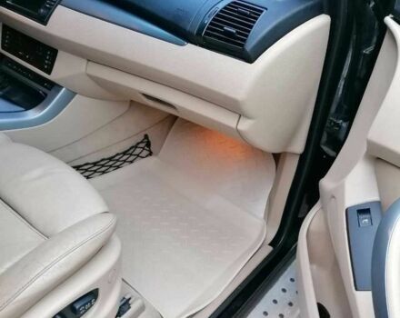 Черный БМВ Х5, объемом двигателя 3 л и пробегом 251 тыс. км за 7900 $, фото 10 на Automoto.ua