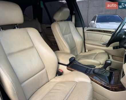 Черный БМВ Х5, объемом двигателя 2.99 л и пробегом 385 тыс. км за 11600 $, фото 30 на Automoto.ua