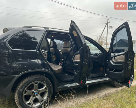 Черный БМВ Х5, объемом двигателя 3 л и пробегом 435 тыс. км за 12500 $, фото 10 на Automoto.ua
