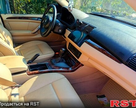 Чорний БМВ Х5, об'ємом двигуна 4.4 л та пробігом 0 тис. км за 8900 $, фото 6 на Automoto.ua