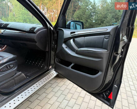 Черный БМВ Х5, объемом двигателя 3 л и пробегом 358 тыс. км за 11000 $, фото 36 на Automoto.ua